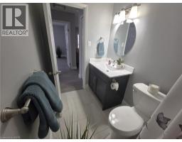 565 GREENFIELD Avenue UnitNo. 106 - 18