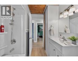 7344 DICKENSON Road E - 25