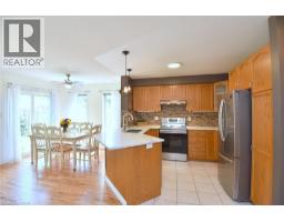 121 FOXBOROUGH Drive - 20
