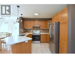121 FOXBOROUGH Drive - 26