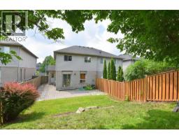 121 FOXBOROUGH Drive - 43