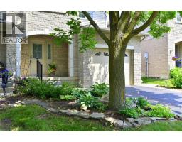 121 FOXBOROUGH Drive - 5