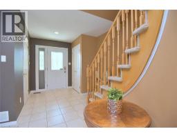 121 FOXBOROUGH Drive - 9