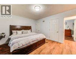17 CRESTWOOD Avenue - 21