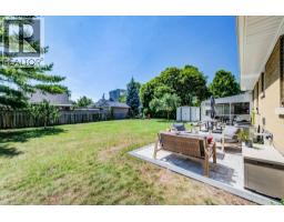 17 CRESTWOOD Avenue - 33