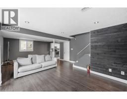 44 SPRINGWOOD Drive - 32