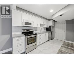 44 SPRINGWOOD Drive - 36