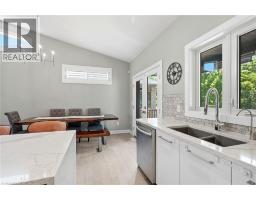 46 RENFIELD Street - 9
