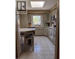 84 AMHERST Drive - 6