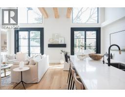 307 MARTIN Street - 3