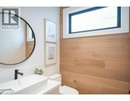 307 MARTIN Street - 6