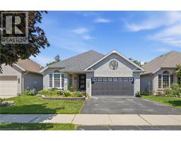 40 MAICH Crescent - 1