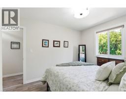 40 MAICH Crescent - 14