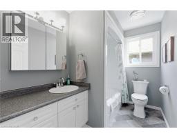 40 MAICH Crescent - 15