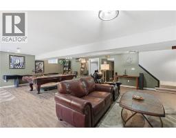 40 MAICH Crescent - 23