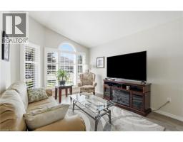 40 MAICH Crescent - 3