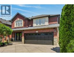 160 WILLS Crescent - 1