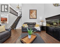 160 WILLS Crescent - 13