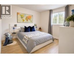 172 HIGHLAND Road W - 14