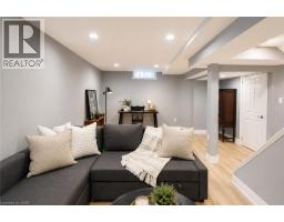 172 HIGHLAND Road W - 19