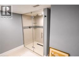 172 HIGHLAND Road W - 21