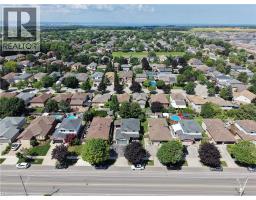 172 HIGHLAND Road W - 34