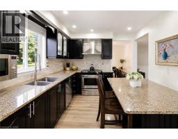 172 HIGHLAND Road W - 7