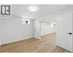 7 BARTLETT Avenue - 44