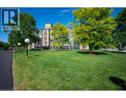 400 CHAMPLAIN Boulevard UnitNo. 406 - 33