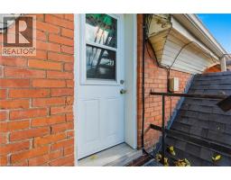 30 ONTARIO Avenue - 34