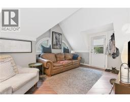 30 ONTARIO Avenue - 37