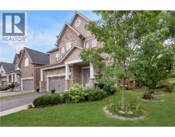 225 TREMAINE Crescent - 2