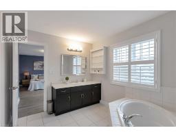 225 TREMAINE Crescent - 26