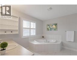 225 TREMAINE Crescent - 27