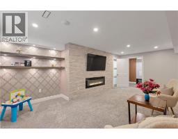 225 TREMAINE Crescent - 40