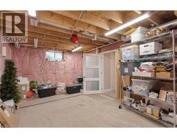 225 TREMAINE Crescent - 45