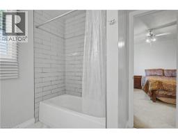 194 GLENVALLEY Drive - 36