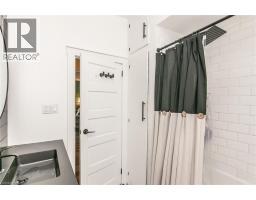 393 HURON Street - 9