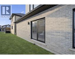 972 STONECLIFFE Walk UnitNo. 18 - 43