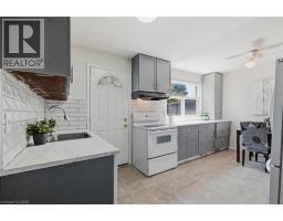 164 JANSEN Avenue UnitNo. 11 - 12