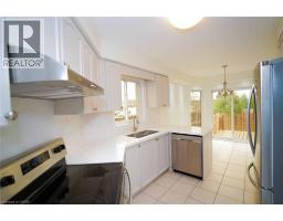 18 HERITAGE Drive - 14