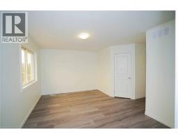 18 HERITAGE Drive - 29