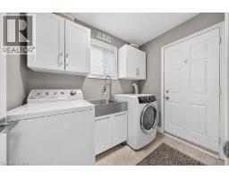 30 CARRIAGEGATE Drive - 12