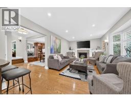 30 CARRIAGEGATE Drive - 13