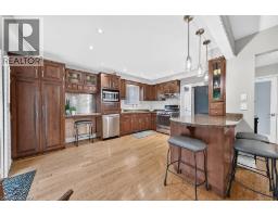30 CARRIAGEGATE Drive - 16