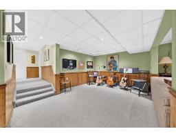 30 CARRIAGEGATE Drive - 25