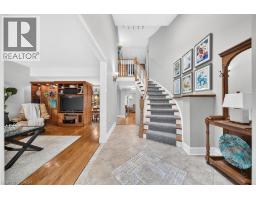 30 CARRIAGEGATE Drive - 4