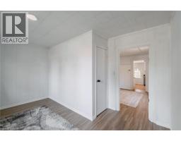 241 TALBOT Street S - 10