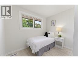61 BALFOUR Crescent - 15