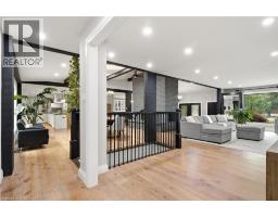 8 SQUIRE Court - 11